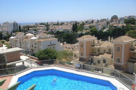 Amplio Apartamento Con Piscina Cerca De La Playa Nerja Exterior photo